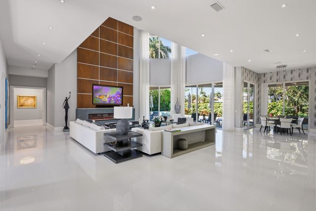 17661 Scarsdale Way, Boca Raton, FL 33496