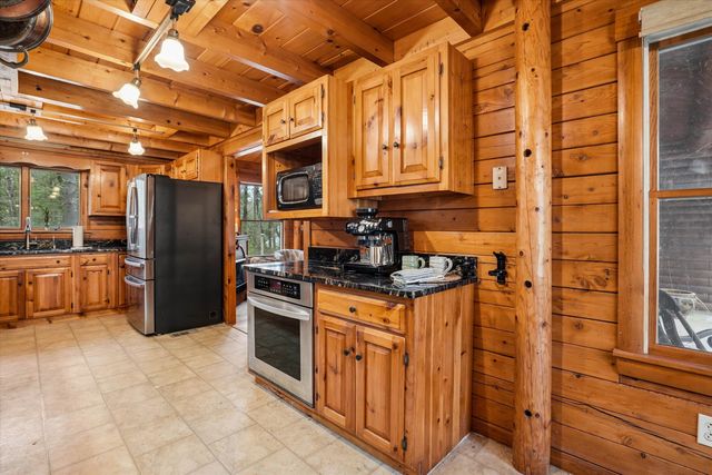 370 Mccurdy Road, New Boston, NH 03070