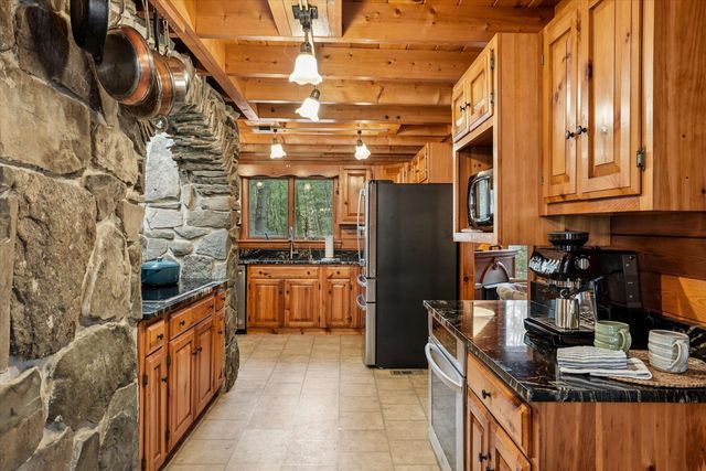 370 Mccurdy Road, New Boston, NH 03070