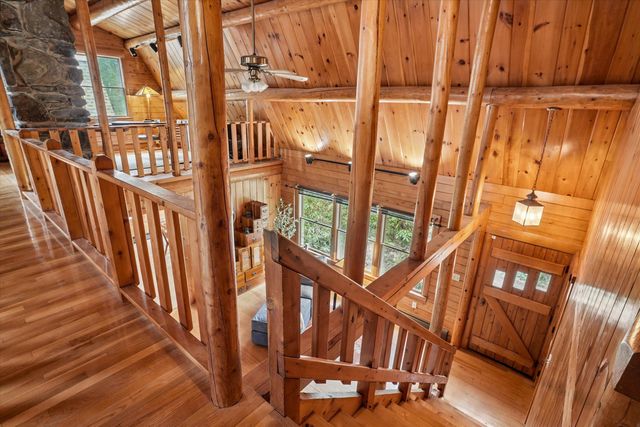 370 Mccurdy Road, New Boston, NH 03070