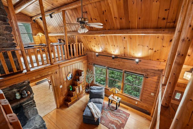370 Mccurdy Road, New Boston, NH 03070