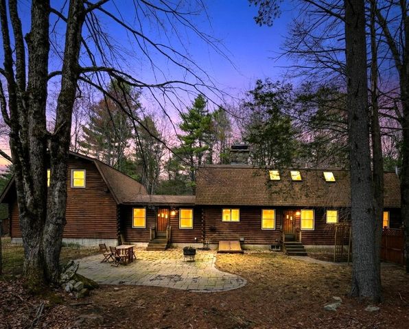 370 Mccurdy Road, New Boston, NH 03070