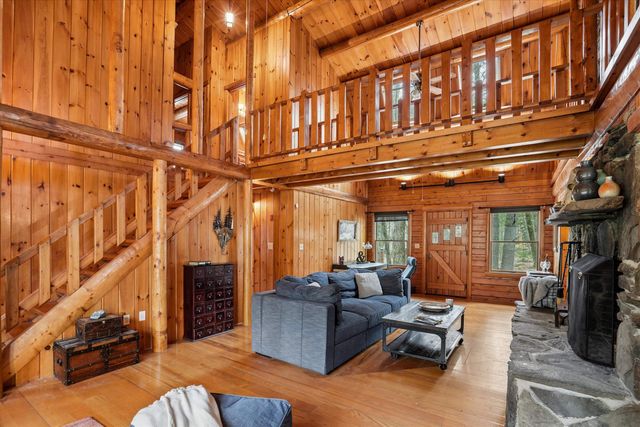370 Mccurdy Road, New Boston, NH 03070