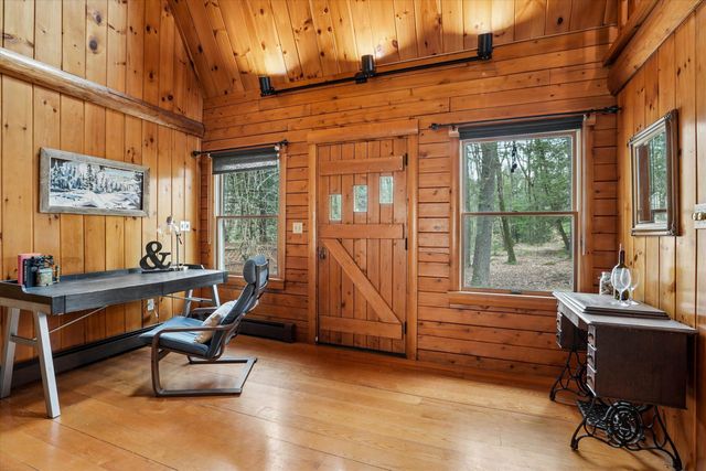 370 Mccurdy Road, New Boston, NH 03070