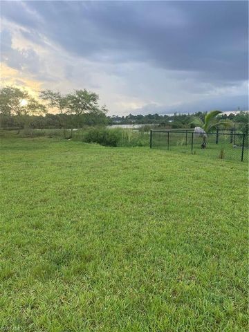 8137 Gopher Tortoise TRL, Lehigh Acres, FL 33972