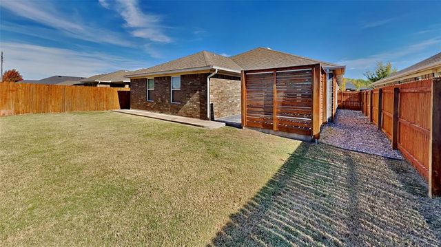 457 Compass Drive, Yukon, OK 73099