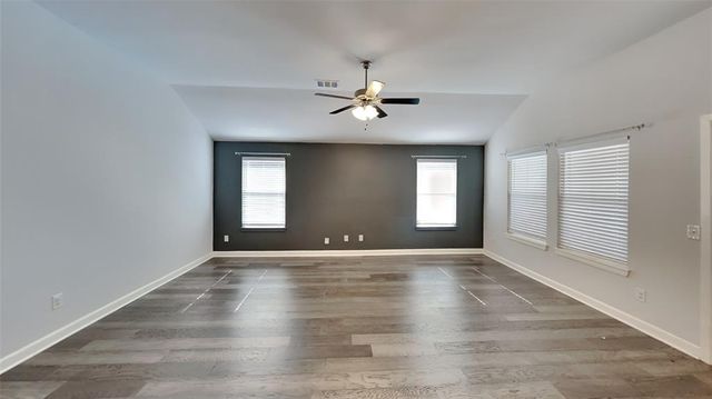 457 Compass Drive, Yukon, OK 73099