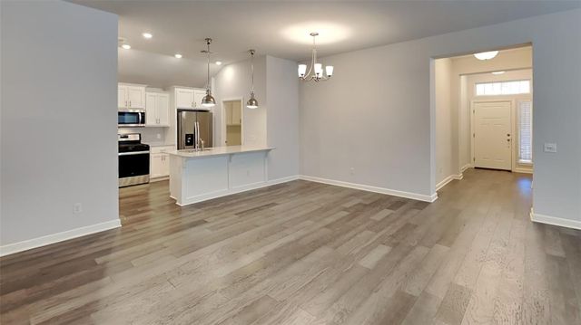 457 Compass Drive, Yukon, OK 73099