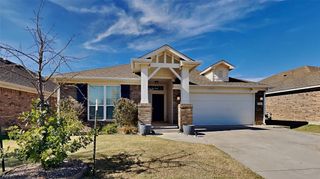 457 Compass Drive, Yukon, OK 73099