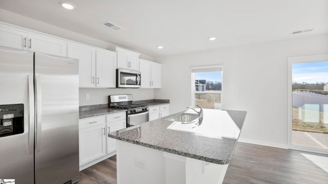 221 Roocroft Court, Fountain Inn, SC 29644