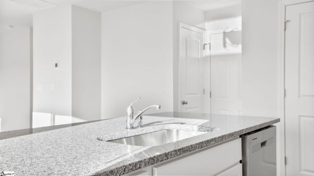 221 Roocroft Court, Fountain Inn, SC 29644