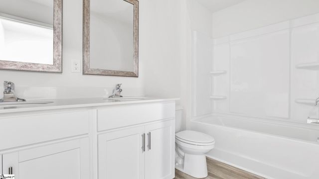 221 Roocroft Court, Fountain Inn, SC 29644