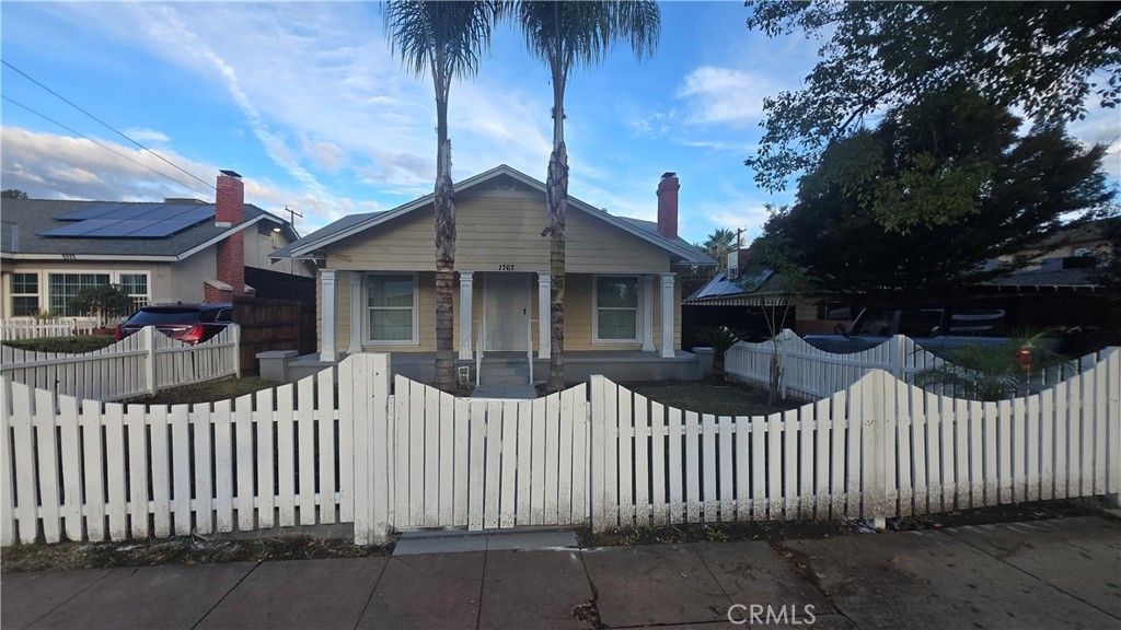 1767 N Arrowhead, San Bernardino, CA 92405