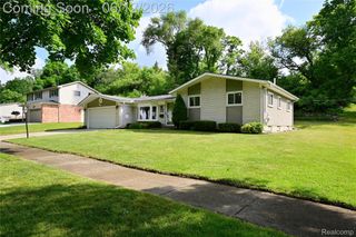 24136 Twin Valley Court, Farmington, MI 48336