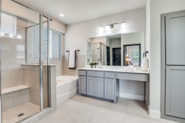 1232 Rushmore Drive, Burleson, TX 76028