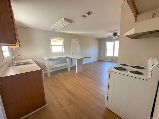 13 Oakwood Drive, Sheridan, AR 72150