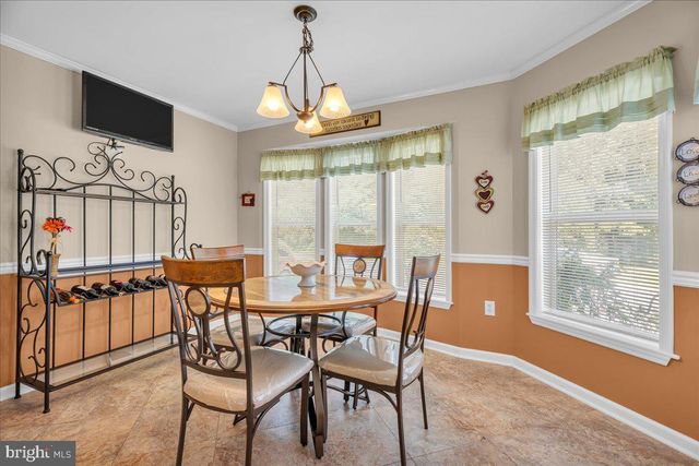 2003 BURLINGTON CIRCLE, Williamstown, NJ 08094