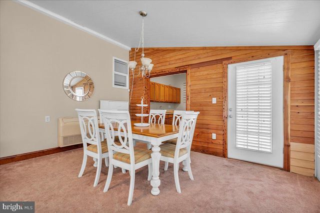 2003 BURLINGTON CIRCLE, Williamstown, NJ 08094
