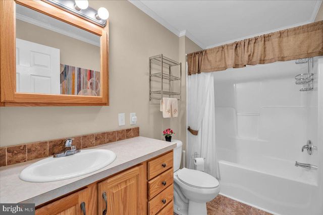 2003 BURLINGTON CIRCLE, Williamstown, NJ 08094