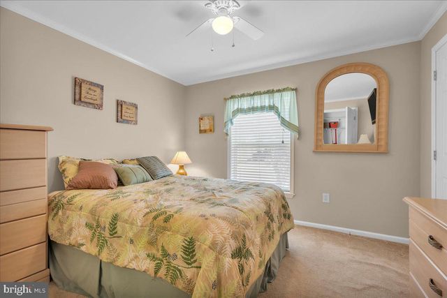 2003 BURLINGTON CIRCLE, Williamstown, NJ 08094