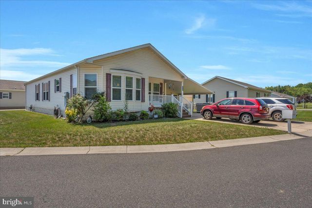 2003 BURLINGTON CIRCLE, Williamstown, NJ 08094