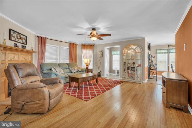 2003 BURLINGTON CIRCLE, Williamstown, NJ 08094