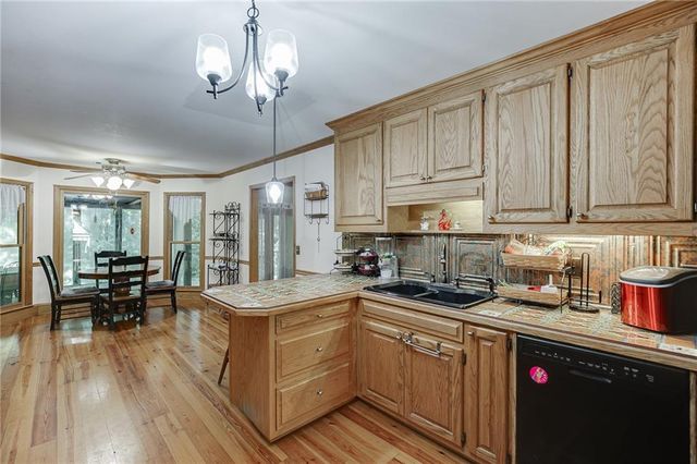 2720 Bay Ridge Drive, Loganville, GA 30052