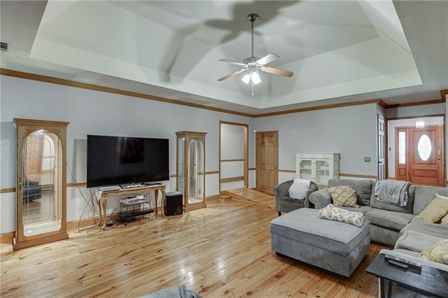 2720 Bay Ridge Drive, Loganville, GA 30052