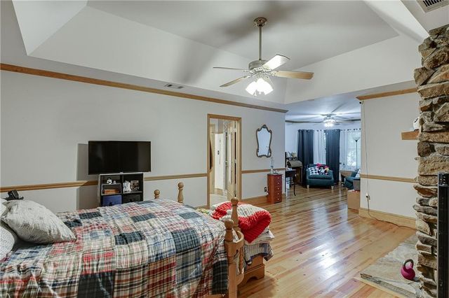 2720 Bay Ridge Drive, Loganville, GA 30052