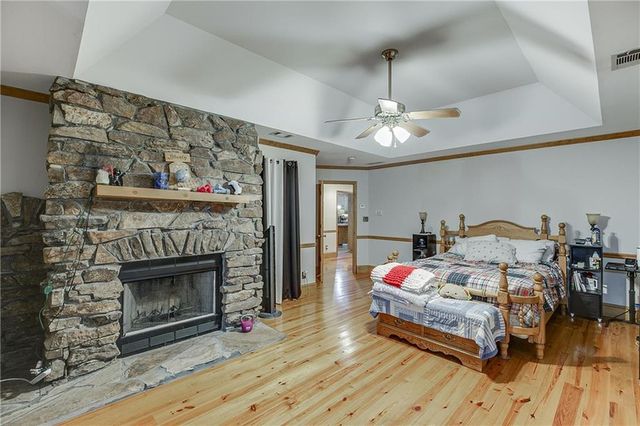 2720 Bay Ridge Drive, Loganville, GA 30052
