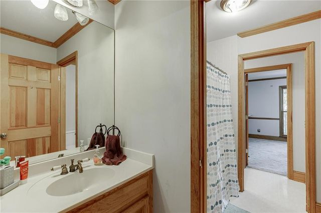 2720 Bay Ridge Drive, Loganville, GA 30052