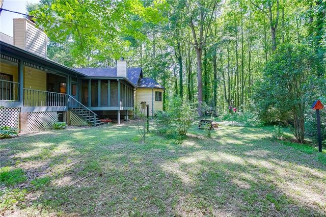 2720 Bay Ridge Drive, Loganville, GA 30052