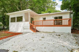967 Lake Drive, Snellville, GA 30039