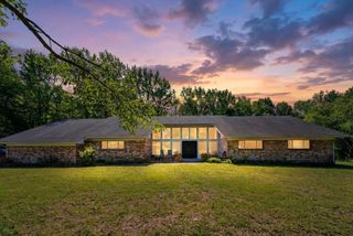 4280 Hillsboro Viola Rd, Manchester, TN 37355