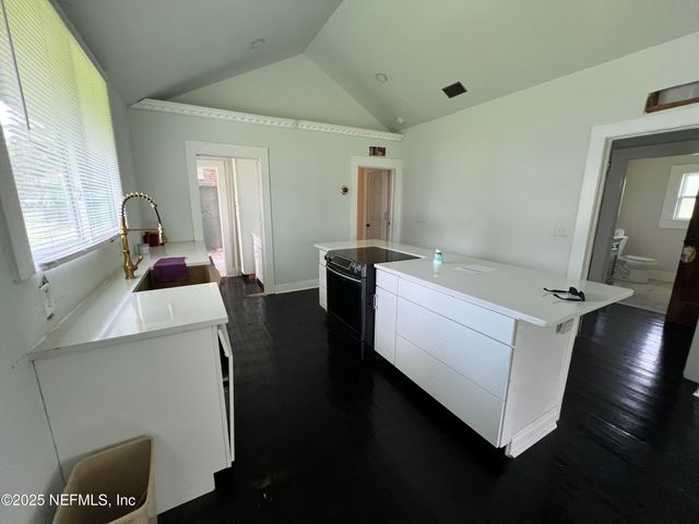 9671 OLD PLANK Road, Jacksonville, FL 32220