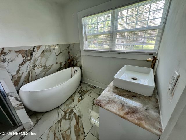9671 OLD PLANK Road, Jacksonville, FL 32220