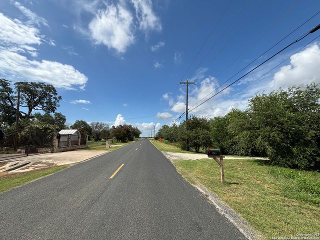 1245 stuart, Adkins, TX 78101