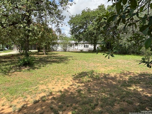 1245 stuart, Adkins, TX 78101
