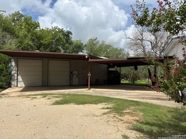 1245 stuart, Adkins, TX 78101
