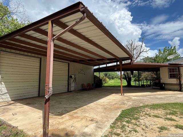 1245 stuart, Adkins, TX 78101