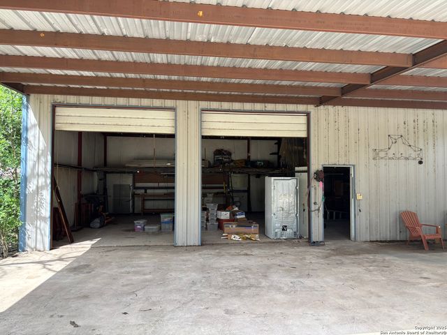 1245 stuart, Adkins, TX 78101