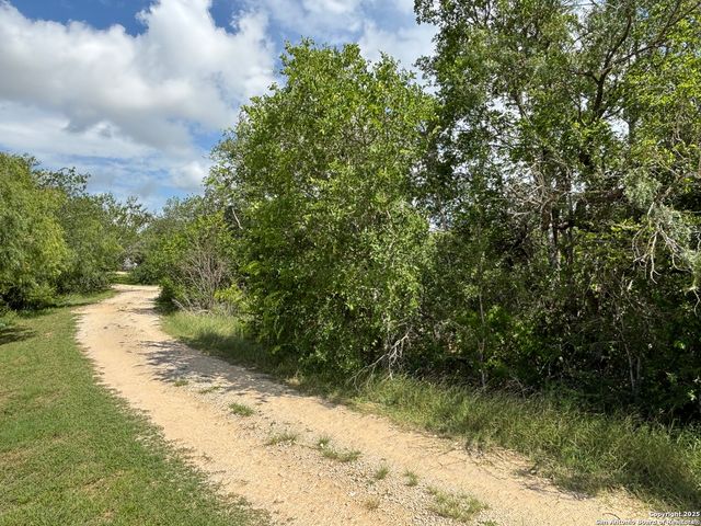 1245 stuart, Adkins, TX 78101