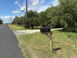 1245 stuart, Adkins, TX 78101