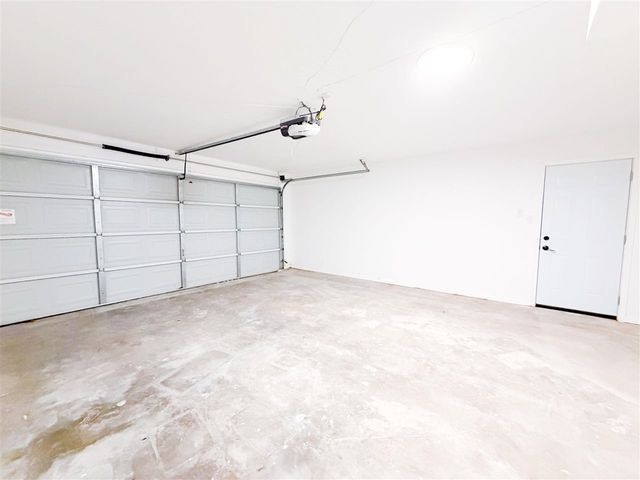 2910 NE Bellevue Cir, Lawton, OK 73507