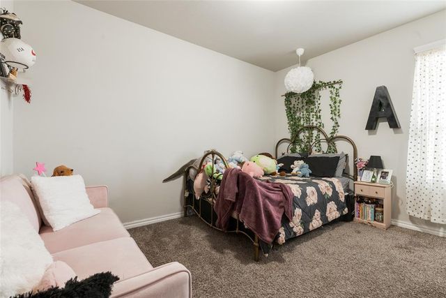 3609 Sadie Drive, Yukon, OK 73099