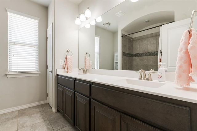 3609 Sadie Drive, Yukon, OK 73099