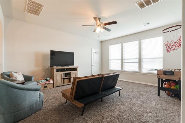 3609 Sadie Drive, Yukon, OK 73099