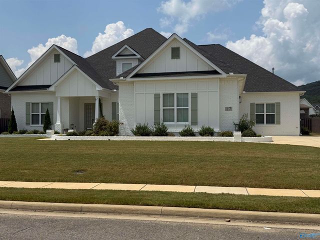 17 Belle River Way, Gurley, AL 35748