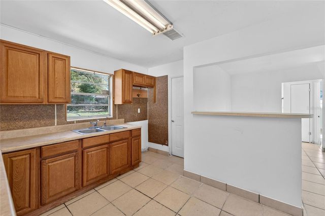 1437 ARLINGTON ROAD, Lakeland, FL 33805