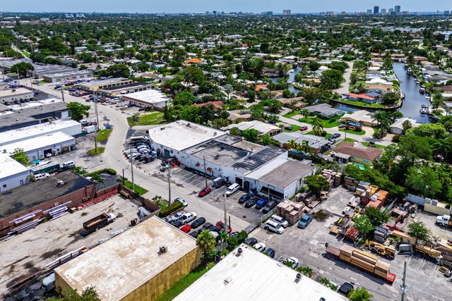 1812 SW 7th Avenue, Pompano Beach, FL 33060